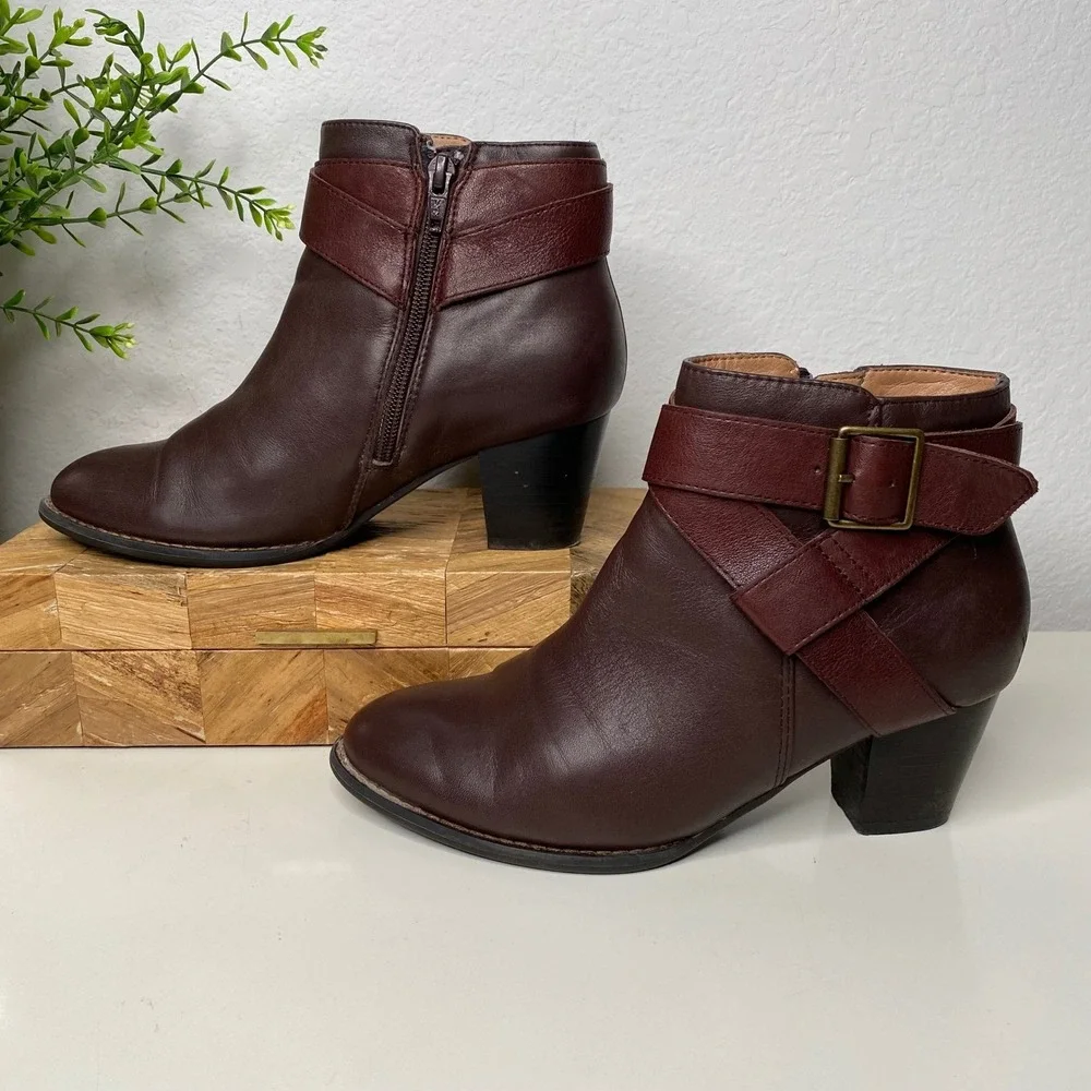 Vionic Trinity Burgundy Leather Ankle Boots‎ Side Zip Cottagecore Size 9